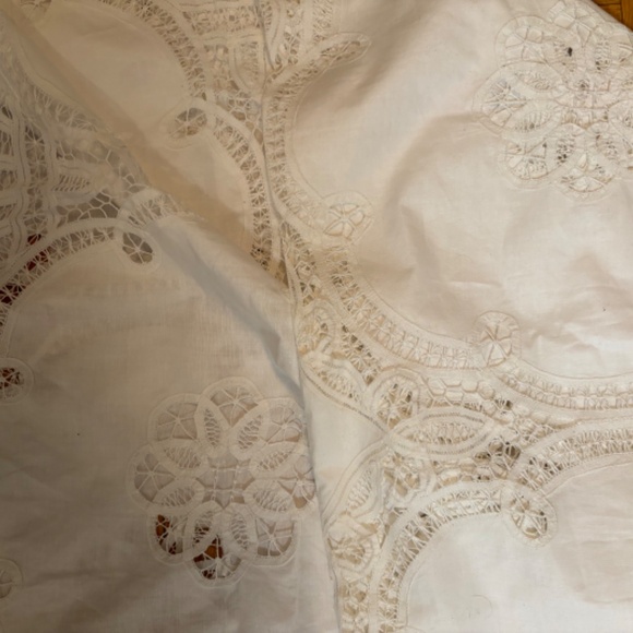 NWOT 100% Cotton White Tablecloth (68" x 84" approx) - Picture 4 of 4